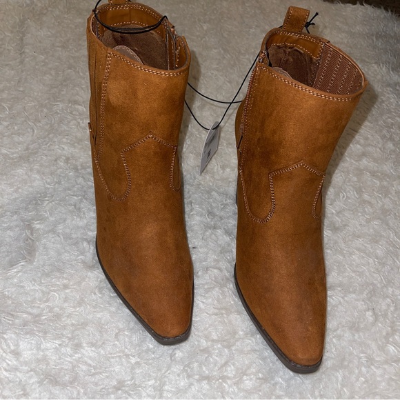 Chestnut brown faux suede western ankle short booties boots 9 Arula - Picture 3 of 5